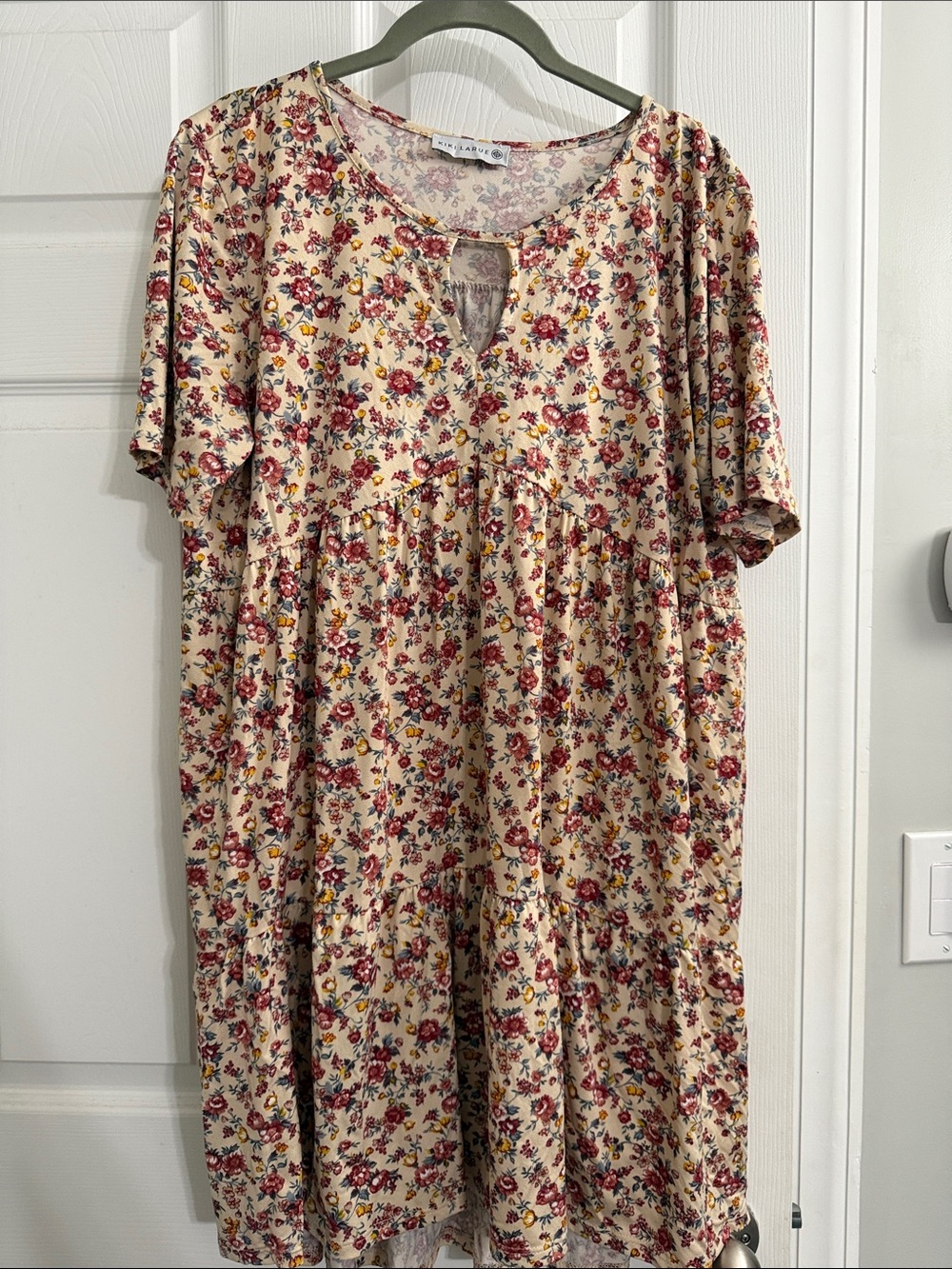 Cream Floral Short-Sleeve Tiered Midi Dress